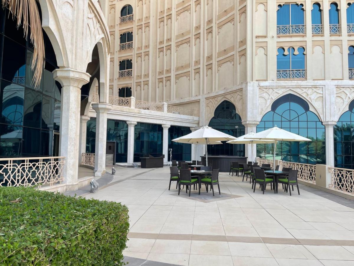 Private Suites Al Hamra Palace At Golf & Sea Resort Rás al-Chajma Exteriér fotografie